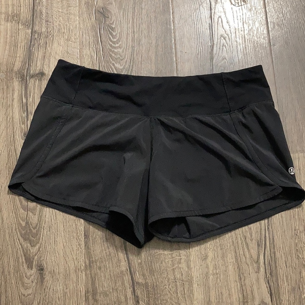 Lululemon shorts size 8